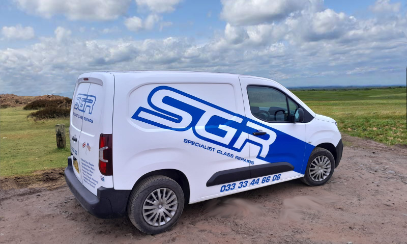 Windscreen repair in Portsmouth and surrounding areas by the professional - SGR